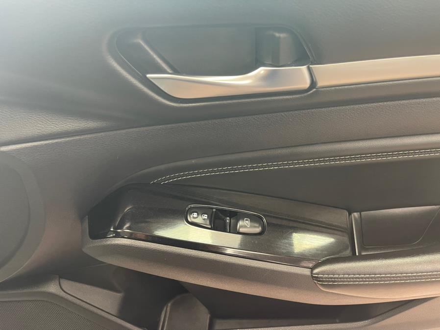 2020 Nissan Altima 2.5 SL Sedan, available for sale in Massapequa Park, New York | Power Motors East. Massapequa Park, New York 2020 Nissan Altima 2.5 SL Sedan, available for sale in Massapequa Park, New York | Power Motors East. Massapequa Park, New York
