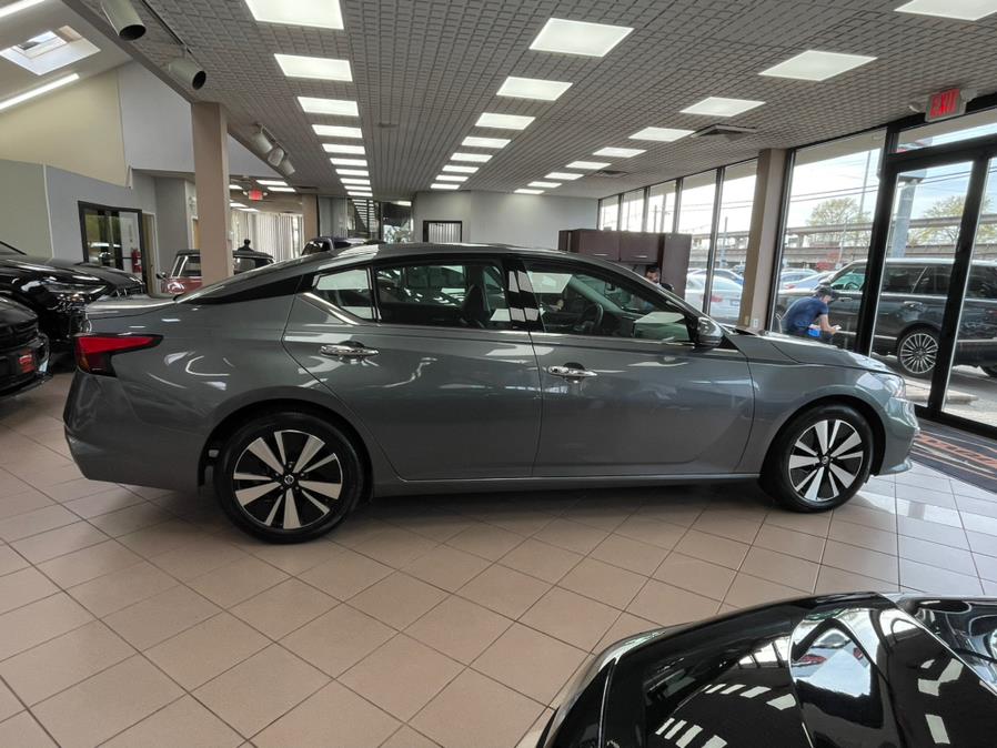 2020 Nissan Altima 2.5 SL Sedan, available for sale in Massapequa Park, New York | Power Motors East. Massapequa Park, New York 2020 Nissan Altima 2.5 SL Sedan, available for sale in Massapequa Park, New York | Power Motors East. Massapequa Park, New York