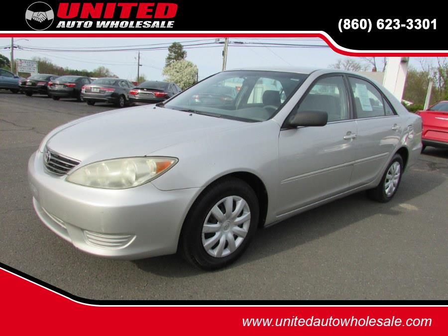 Used Toyota Camry 4dr Sdn LE Auto (Natl) 2005 | United Auto Sales of E Windsor, Inc. East Windsor, Connecticut Used Toyota Camry 4dr Sdn LE Auto (Natl) 2005 | United Auto Sales of E Windsor, Inc. East Windsor, Connecticut