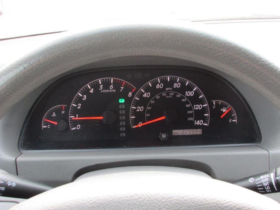 Used Toyota Camry 4dr Sdn LE Auto (Natl) 2005 | United Auto Sales of E Windsor, Inc. East Windsor, Connecticut Used Toyota Camry 4dr Sdn LE Auto (Natl) 2005 | United Auto Sales of E Windsor, Inc. East Windsor, Connecticut