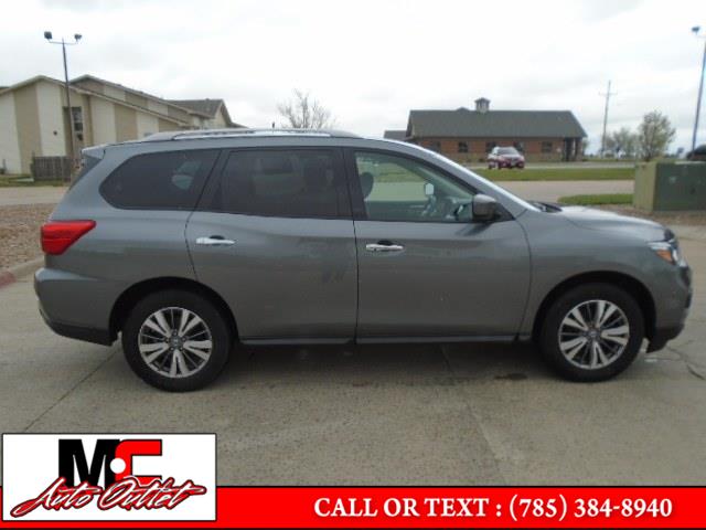 2020 Nissan Pathfinder 4x4 SV, available for sale in Colby, Kansas | M C Auto Outlet Inc. Colby, Kansas 2020 Nissan Pathfinder 4x4 SV, available for sale in Colby, Kansas | M C Auto Outlet Inc. Colby, Kansas