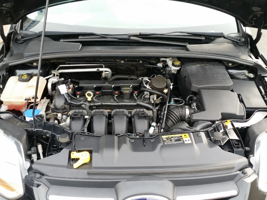 2014 Ford Focus 4dr Sdn SE, available for sale in Berlin, Connecticut | Action Automotive. Berlin, Connecticut 2014 Ford Focus 4dr Sdn SE, available for sale in Berlin, Connecticut | Action Automotive. Berlin, Connecticut