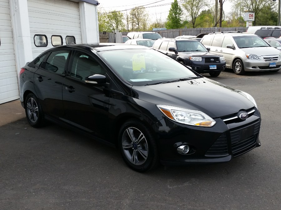 2014 Ford Focus 4dr Sdn SE, available for sale in Berlin, Connecticut | Action Automotive. Berlin, Connecticut 2014 Ford Focus 4dr Sdn SE, available for sale in Berlin, Connecticut | Action Automotive. Berlin, Connecticut