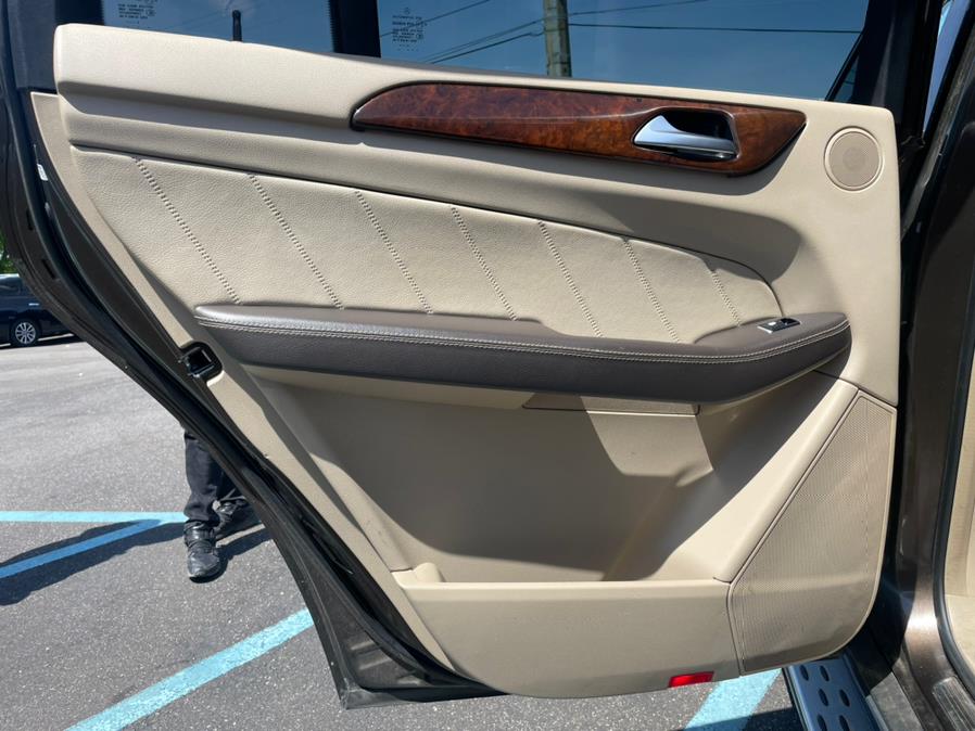 2015 Mercedes-Benz GL450 . 1 OWNER CLEAN CARFAX!, available for sale in Elmont, New York | Sunrise of Elmont. Elmont, New York 2015 Mercedes-Benz GL450 . 1 OWNER CLEAN CARFAX!, available for sale in Elmont, New York | Sunrise of Elmont. Elmont, New York
