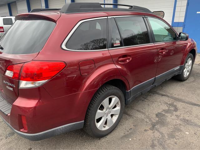 Used Subaru Outback 4dr Wgn H4 Auto 2.5i Premium 2012 | J&M Automotive Sls&Svc LLC. Naugatuck, Connecticut Used Subaru Outback 4dr Wgn H4 Auto 2.5i Premium 2012 | J&M Automotive Sls&Svc LLC. Naugatuck, Connecticut