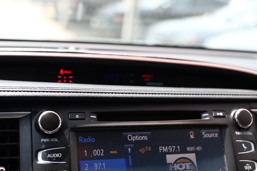 2019 Toyota Highlander XLE V6 AWD (Natl), available for sale in Jamaica, New York | Hillside Auto Mall Inc.. Jamaica, New York 2019 Toyota Highlander XLE V6 AWD (Natl), available for sale in Jamaica, New York | Hillside Auto Mall Inc.. Jamaica, New York