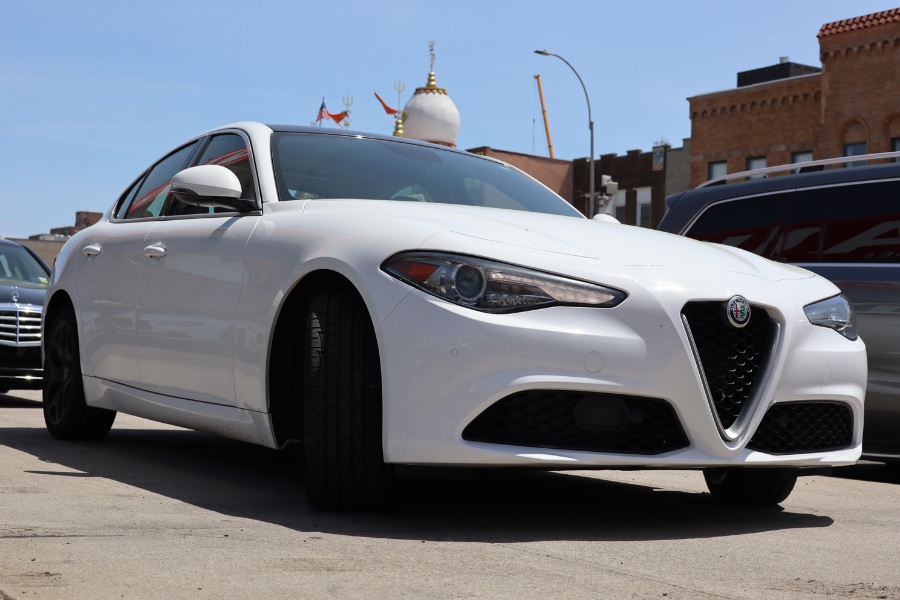2018 Alfa Romeo Giulia Ti Sport AWD, available for sale in Jamaica, New York | Hillside Auto Mall Inc.. Jamaica, New York 2018 Alfa Romeo Giulia Ti Sport AWD, available for sale in Jamaica, New York | Hillside Auto Mall Inc.. Jamaica, New York