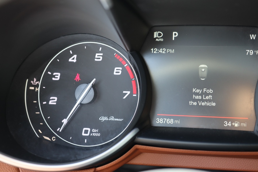 2018 Alfa Romeo Giulia Ti Sport AWD, available for sale in Jamaica, New York | Hillside Auto Mall Inc.. Jamaica, New York 2018 Alfa Romeo Giulia Ti Sport AWD, available for sale in Jamaica, New York | Hillside Auto Mall Inc.. Jamaica, New York