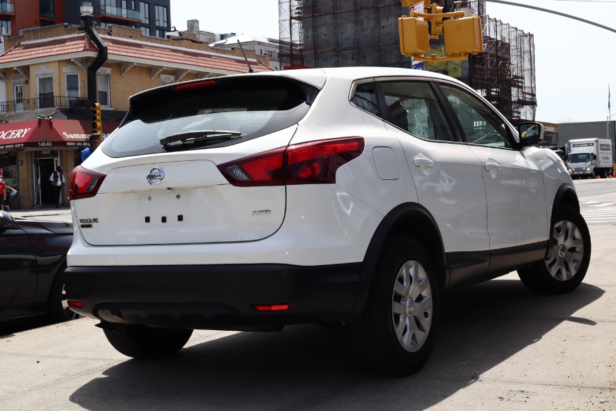 2019 Nissan Rogue Sport AWD S, available for sale in Jamaica, New York | Hillside Auto Mall Inc.. Jamaica, New York 2019 Nissan Rogue Sport AWD S, available for sale in Jamaica, New York | Hillside Auto Mall Inc.. Jamaica, New York