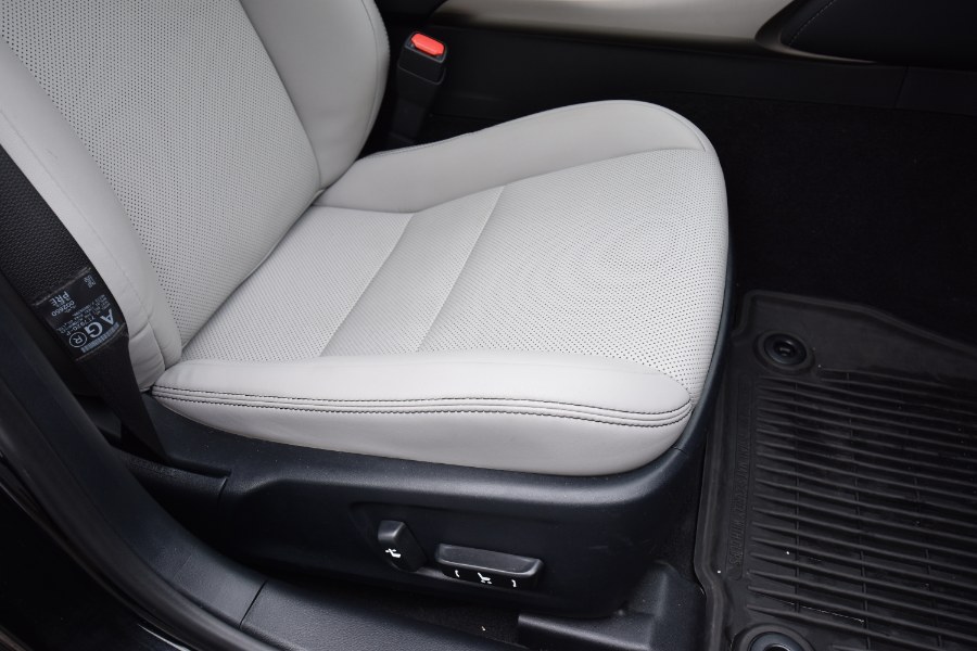 Used Lexus IS 250 4dr Sport Sdn Auto AWD 2015 | Highline Car Connection. Waterbury, Connecticut Used Lexus IS 250 4dr Sport Sdn Auto AWD 2015 | Highline Car Connection. Waterbury, Connecticut