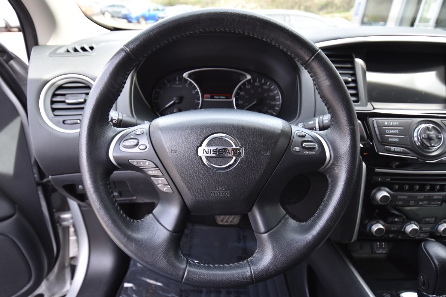 Used Nissan Pathfinder 4x4 SV 2018 | Highline Car Connection. Waterbury, Connecticut Used Nissan Pathfinder 4x4 SV 2018 | Highline Car Connection. Waterbury, Connecticut