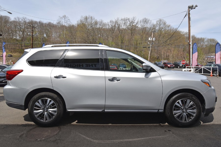 Used Nissan Pathfinder 4x4 SV 2018 | Highline Car Connection. Waterbury, Connecticut Used Nissan Pathfinder 4x4 SV 2018 | Highline Car Connection. Waterbury, Connecticut