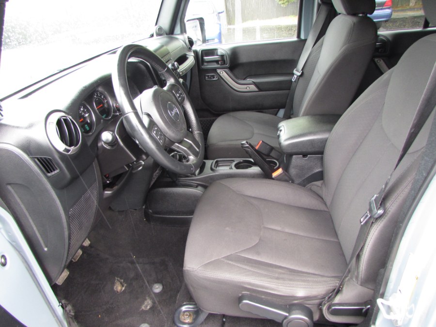 2014 Jeep Wrangler Unlimited 4WD 4dr Willys Wheeler, available for sale in Milford, Connecticut | Chip's Auto Sales Inc. Milford, Connecticut 2014 Jeep Wrangler Unlimited 4WD 4dr Willys Wheeler, available for sale in Milford, Connecticut | Chip's Auto Sales Inc. Milford, Connecticut