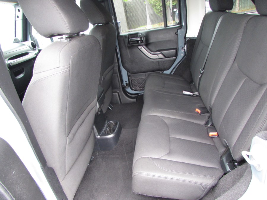 2014 Jeep Wrangler Unlimited 4WD 4dr Willys Wheeler, available for sale in Milford, Connecticut | Chip's Auto Sales Inc. Milford, Connecticut 2014 Jeep Wrangler Unlimited 4WD 4dr Willys Wheeler, available for sale in Milford, Connecticut | Chip's Auto Sales Inc. Milford, Connecticut