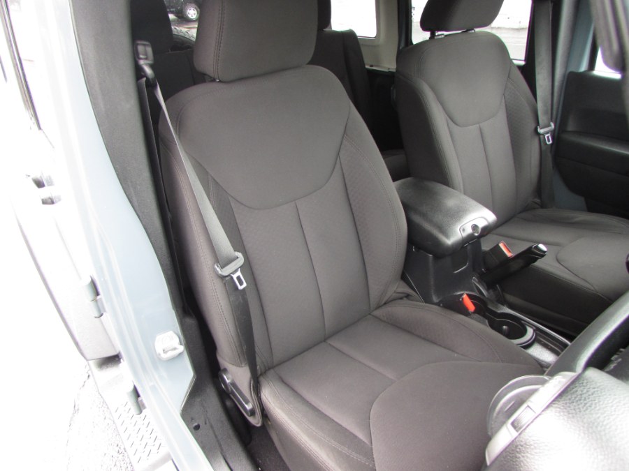 2014 Jeep Wrangler Unlimited 4WD 4dr Willys Wheeler, available for sale in Milford, Connecticut | Chip's Auto Sales Inc. Milford, Connecticut 2014 Jeep Wrangler Unlimited 4WD 4dr Willys Wheeler, available for sale in Milford, Connecticut | Chip's Auto Sales Inc. Milford, Connecticut