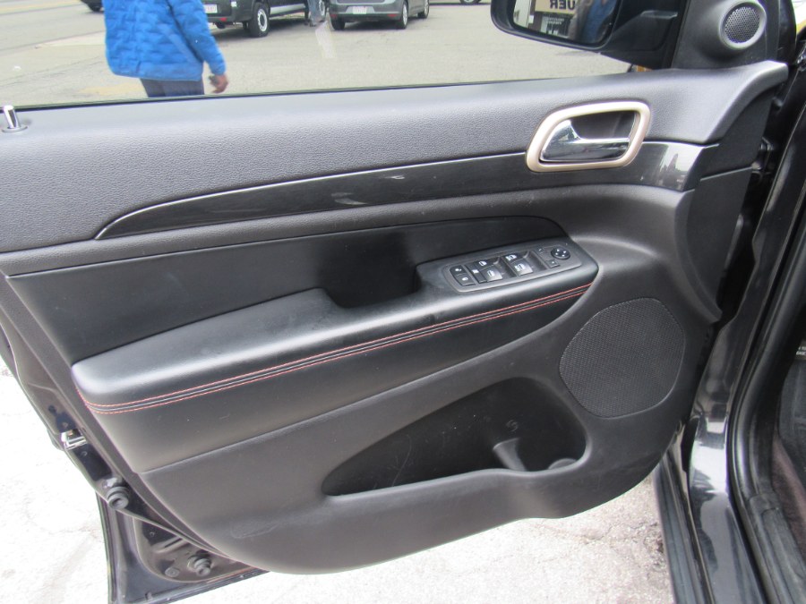 Used Jeep Grand Cherokee Laredo 2016 | Hilario's Auto Sales Inc.. Worcester, Massachusetts Used Jeep Grand Cherokee Laredo 2016 | Hilario's Auto Sales Inc.. Worcester, Massachusetts