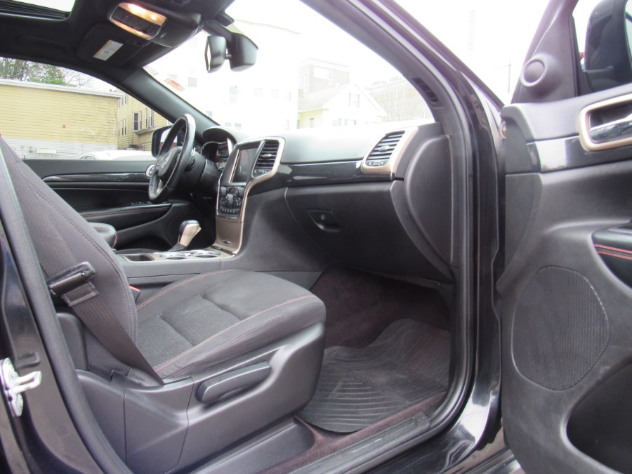 Used Jeep Grand Cherokee Laredo 2016 | Hilario's Auto Sales Inc.. Worcester, Massachusetts Used Jeep Grand Cherokee Laredo 2016 | Hilario's Auto Sales Inc.. Worcester, Massachusetts