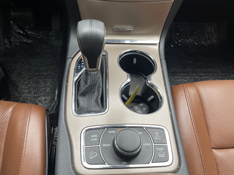 Used Jeep Grand Cherokee 4WD 4dr Summit 2016 | Union Street Auto Sales. West Springfield, Massachusetts Used Jeep Grand Cherokee 4WD 4dr Summit 2016 | Union Street Auto Sales. West Springfield, Massachusetts
