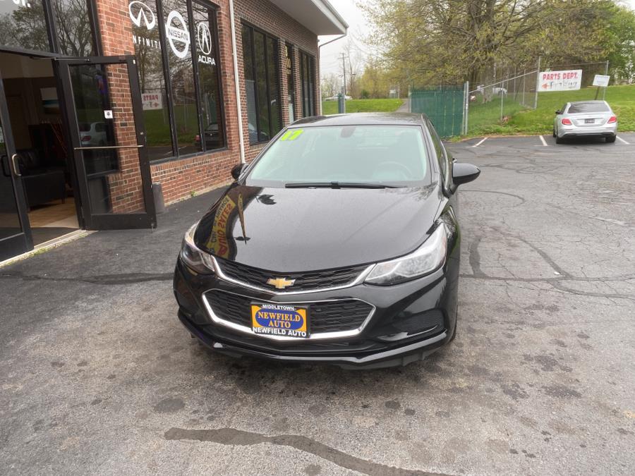 Used Chevrolet Cruze 4dr Sdn Auto LT 2017 | Newfield Auto Sales. Middletown, Connecticut