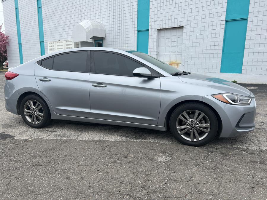 2017 Hyundai Elantra SE 2.0L Auto (Alabama) *Ltd Avail*, available for sale in Milford, Connecticut | Dealertown Auto Wholesalers. Milford, Connecticut 2017 Hyundai Elantra SE 2.0L Auto (Alabama) *Ltd Avail*, available for sale in Milford, Connecticut | Dealertown Auto Wholesalers. Milford, Connecticut