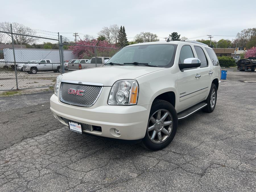 2014 GMC Yukon AWD 4dr Denali, available for sale in Milford, Connecticut | Dealertown Auto Wholesalers. Milford, Connecticut 2014 GMC Yukon AWD 4dr Denali, available for sale in Milford, Connecticut | Dealertown Auto Wholesalers. Milford, Connecticut