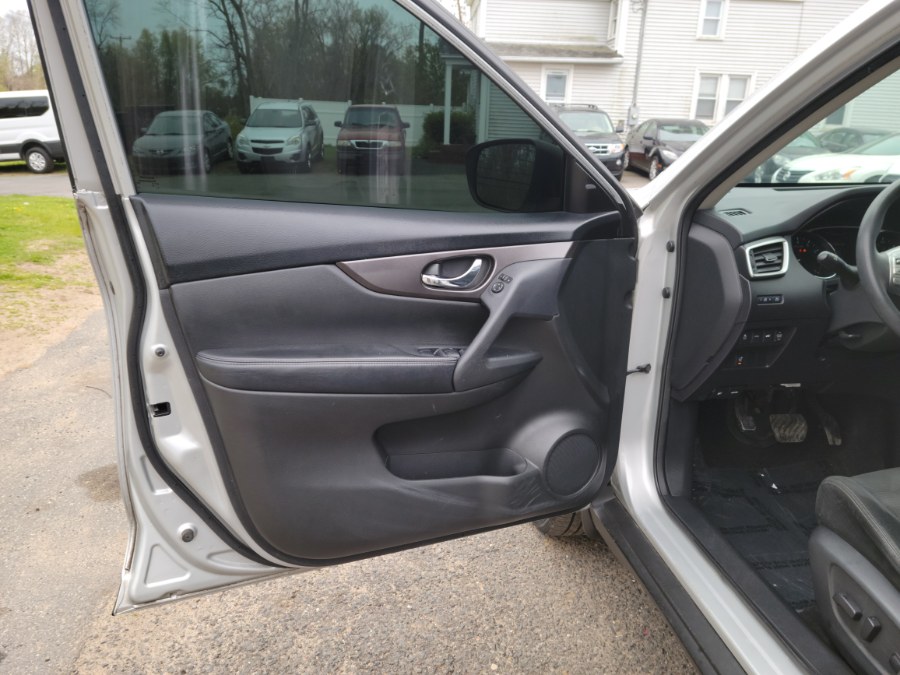 2014 Nissan Rogue 4dr SL Panoramic Roof Camera`s, available for sale in East Windsor, Connecticut | Toro Auto. East Windsor, Connecticut 2014 Nissan Rogue 4dr SL Panoramic Roof Camera`s, available for sale in East Windsor, Connecticut | Toro Auto. East Windsor, Connecticut