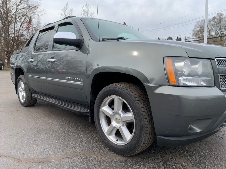 Used Chevrolet Avalanche 4WD Crew Cab LTZ 2011 | Marsh Auto Sales LLC. Ortonville, Michigan Used Chevrolet Avalanche 4WD Crew Cab LTZ 2011 | Marsh Auto Sales LLC. Ortonville, Michigan