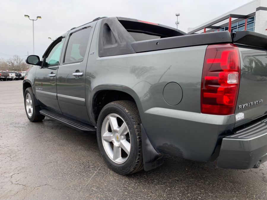 Used Chevrolet Avalanche 4WD Crew Cab LTZ 2011 | Marsh Auto Sales LLC. Ortonville, Michigan Used Chevrolet Avalanche 4WD Crew Cab LTZ 2011 | Marsh Auto Sales LLC. Ortonville, Michigan