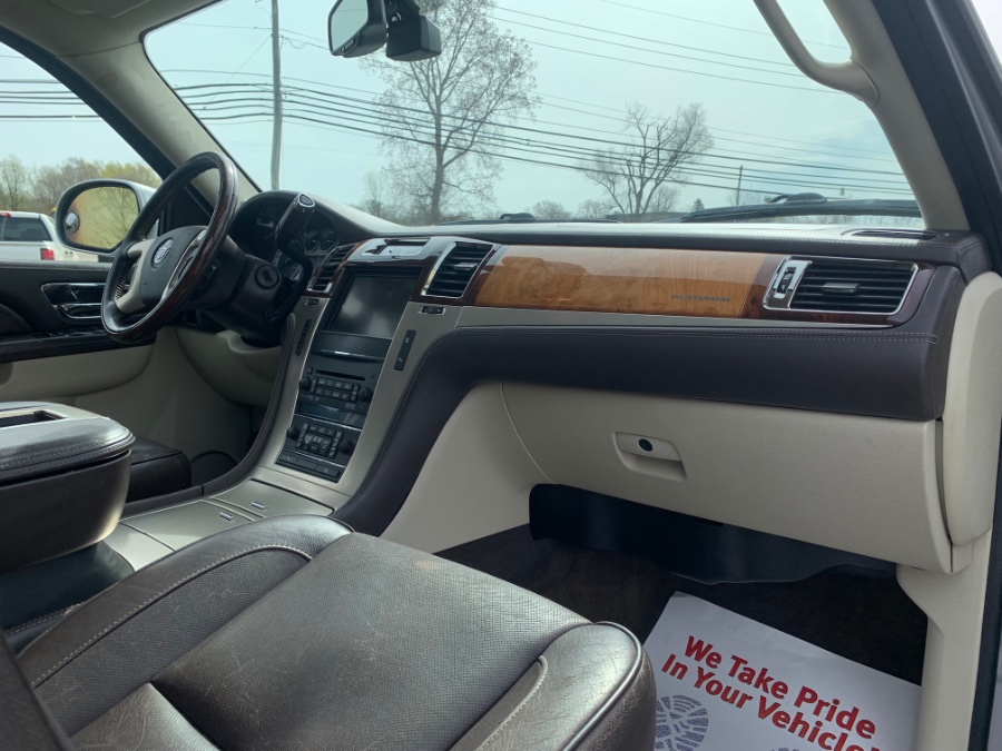 Used Cadillac Escalade AWD 4dr Platinum Edition 2011 | Marsh Auto Sales LLC. Ortonville, Michigan Used Cadillac Escalade AWD 4dr Platinum Edition 2011 | Marsh Auto Sales LLC. Ortonville, Michigan