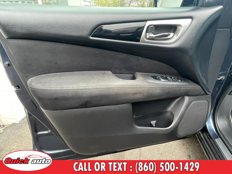 Used Nissan Pathfinder 4WD 4dr SV 2015 | Quick Auto LLC. Bristol, Connecticut Used Nissan Pathfinder 4WD 4dr SV 2015 | Quick Auto LLC. Bristol, Connecticut