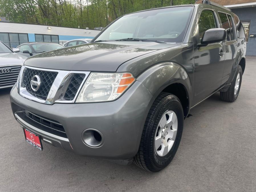 2009 Nissan Pathfinder 4WD 4dr V6 S, available for sale in Waterbury, Connecticut | House of Cars LLC. Waterbury, Connecticut