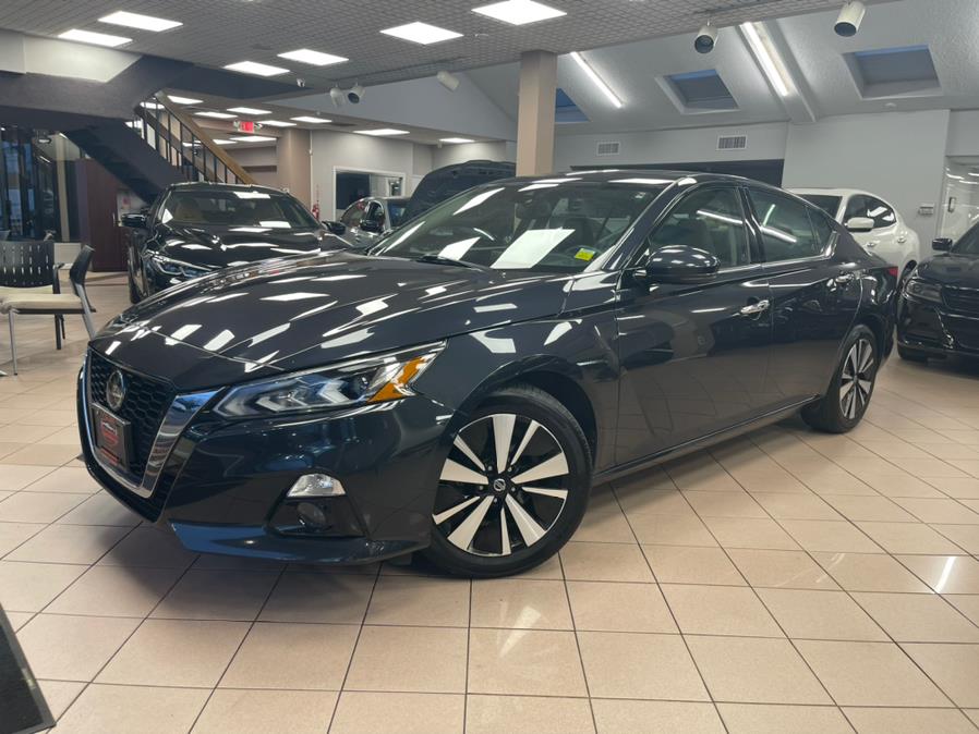 Used Nissan Altima 2.5 SL Sedan 2020 | Power Motors East. Massapequa Park, New York Used Nissan Altima 2.5 SL Sedan 2020 | Power Motors East. Massapequa Park, New York
