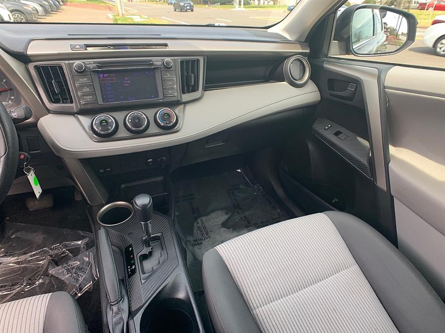 Used Toyota RAV4 AWD 4dr LE (Natl) 2013 | Smart Buy Auto Sales, LLC. Wallingford, Connecticut Used Toyota RAV4 AWD 4dr LE (Natl) 2013 | Smart Buy Auto Sales, LLC. Wallingford, Connecticut