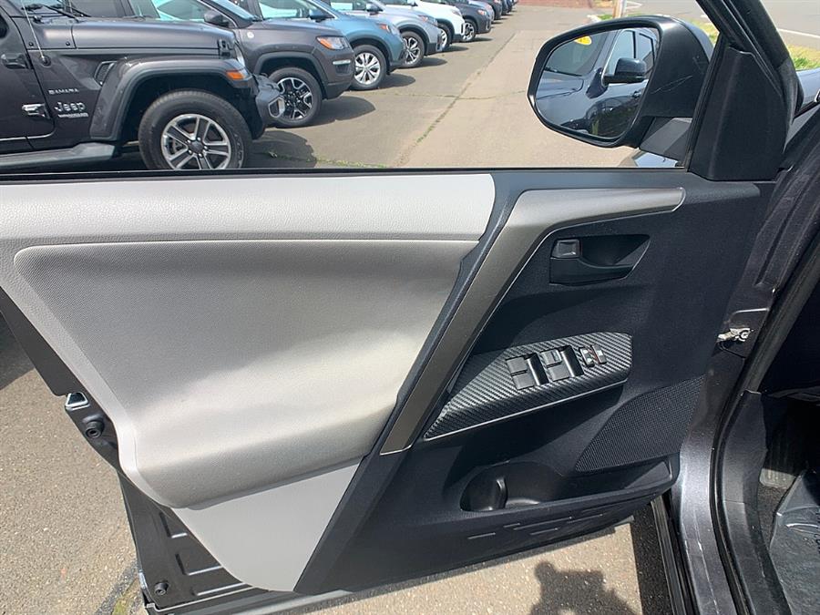 Used Toyota RAV4 AWD 4dr LE (Natl) 2013 | Smart Buy Auto Sales, LLC. Wallingford, Connecticut Used Toyota RAV4 AWD 4dr LE (Natl) 2013 | Smart Buy Auto Sales, LLC. Wallingford, Connecticut