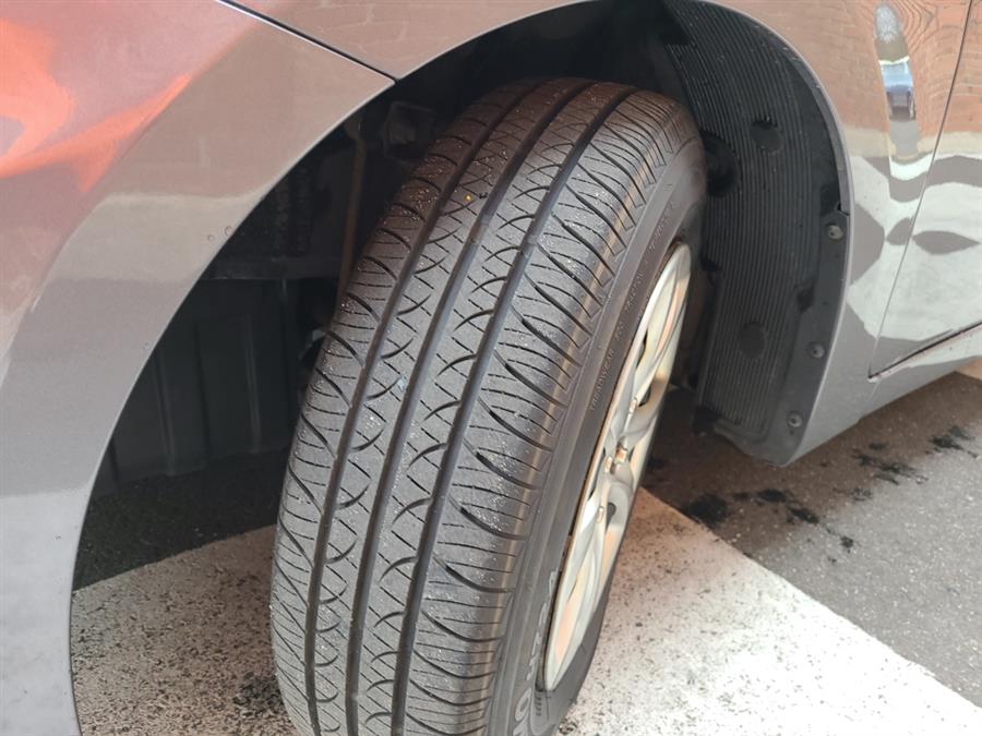 2014 Hyundai Accent 4dr Sdn Auto GLS, available for sale in Waterbury, Connecticut | National Auto Brokers, Inc.. Waterbury, Connecticut 2014 Hyundai Accent 4dr Sdn Auto GLS, available for sale in Waterbury, Connecticut | National Auto Brokers, Inc.. Waterbury, Connecticut