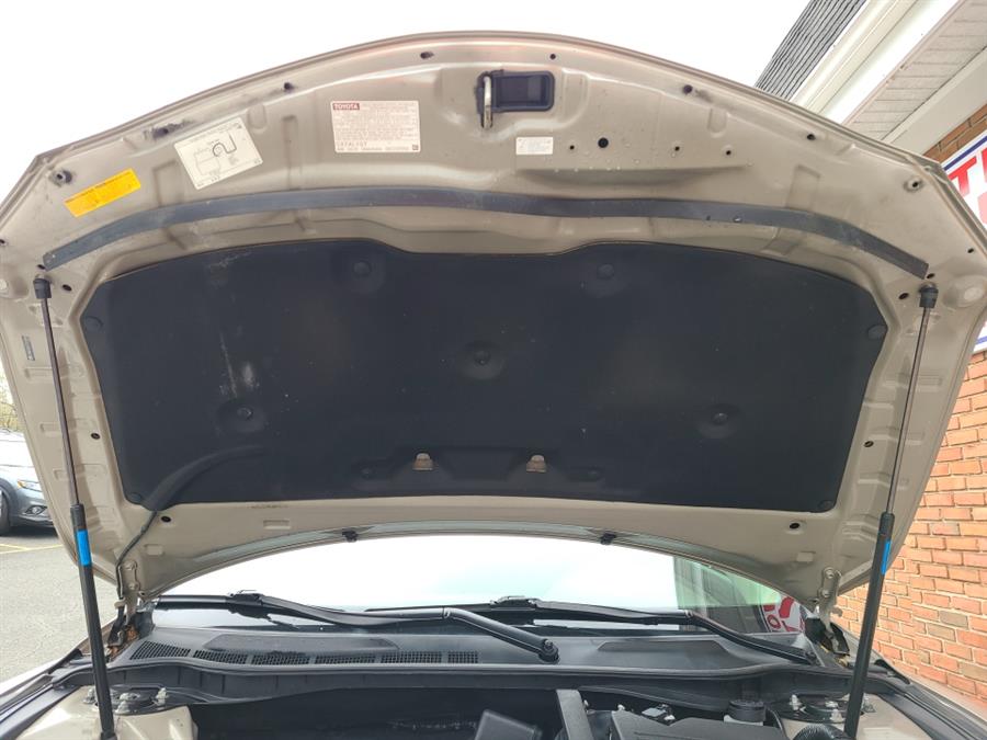 2007 Toyota Camry 4dr Sdn Auto XLE, available for sale in Waterbury, Connecticut | National Auto Brokers, Inc.. Waterbury, Connecticut 2007 Toyota Camry 4dr Sdn Auto XLE, available for sale in Waterbury, Connecticut | National Auto Brokers, Inc.. Waterbury, Connecticut