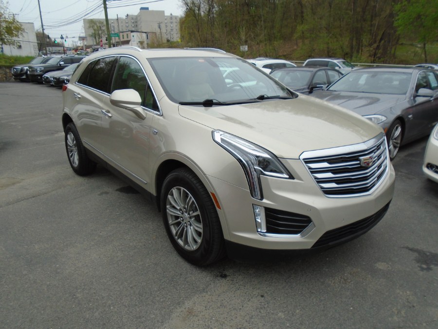 2017 Cadillac XT5 FWD 4dr Luxury, available for sale in Waterbury, Connecticut | Jim Juliani Motors. Waterbury, Connecticut