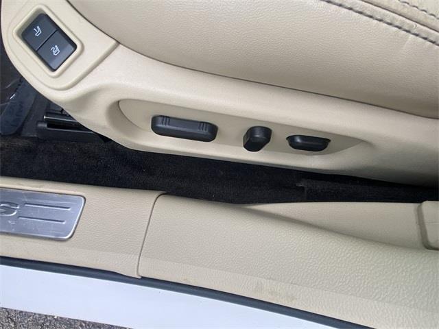 2013 Ford Taurus Limited, available for sale in Stratford, Connecticut | Wiz Leasing Inc. Stratford, Connecticut 2013 Ford Taurus Limited, available for sale in Stratford, Connecticut | Wiz Leasing Inc. Stratford, Connecticut