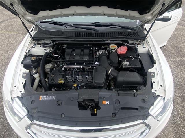 2013 Ford Taurus Limited, available for sale in Stratford, Connecticut | Wiz Leasing Inc. Stratford, Connecticut 2013 Ford Taurus Limited, available for sale in Stratford, Connecticut | Wiz Leasing Inc. Stratford, Connecticut