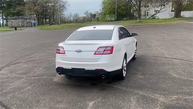 2013 Ford Taurus Limited, available for sale in Stratford, Connecticut | Wiz Leasing Inc. Stratford, Connecticut 2013 Ford Taurus Limited, available for sale in Stratford, Connecticut | Wiz Leasing Inc. Stratford, Connecticut