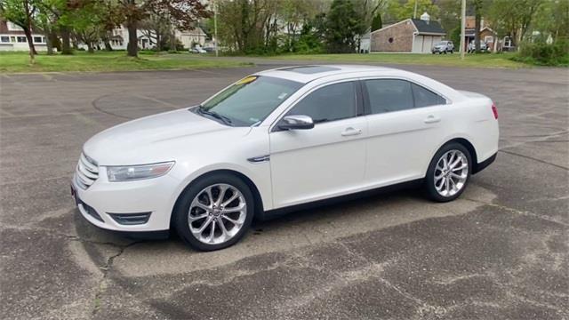 2013 Ford Taurus Limited, available for sale in Stratford, Connecticut | Wiz Leasing Inc. Stratford, Connecticut 2013 Ford Taurus Limited, available for sale in Stratford, Connecticut | Wiz Leasing Inc. Stratford, Connecticut