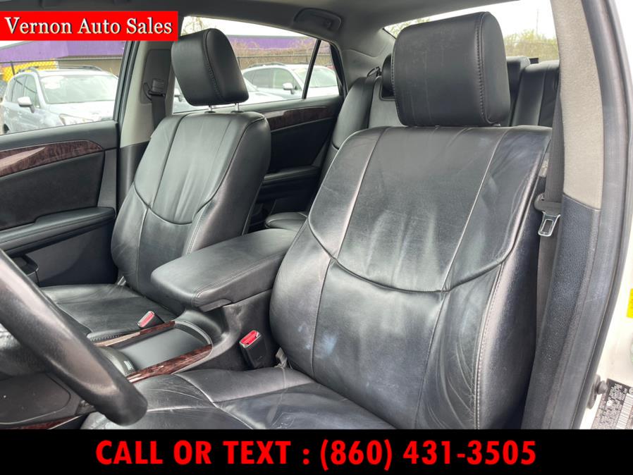 2011 Toyota Avalon 4dr Sdn Limited (Natl), available for sale in Manchester, Connecticut | Vernon Auto Sale & Service. Manchester, Connecticut 2011 Toyota Avalon 4dr Sdn Limited (Natl), available for sale in Manchester, Connecticut | Vernon Auto Sale & Service. Manchester, Connecticut