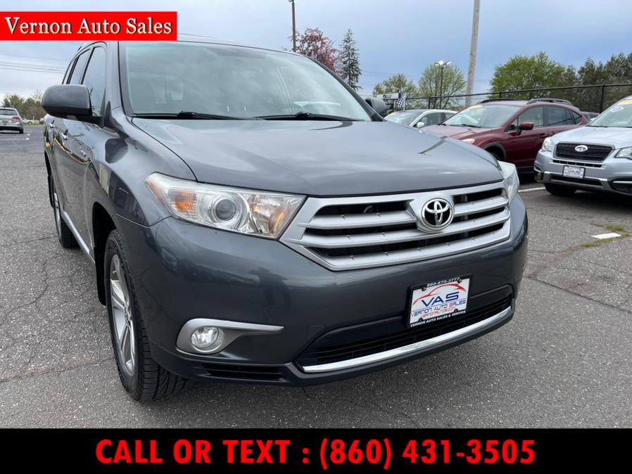 2011 Toyota Highlander 4WD 4dr V6 Limited (Natl), available for sale in Manchester, Connecticut | Vernon Auto Sale & Service. Manchester, Connecticut 2011 Toyota Highlander 4WD 4dr V6 Limited (Natl), available for sale in Manchester, Connecticut | Vernon Auto Sale & Service. Manchester, Connecticut