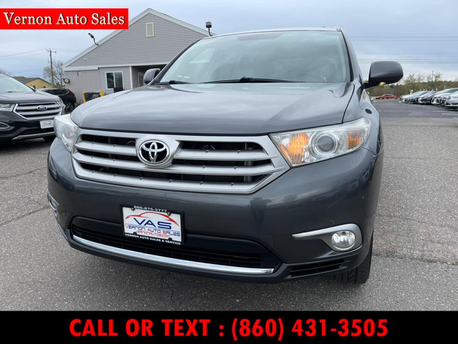 2011 Toyota Highlander 4WD 4dr V6 Limited (Natl), available for sale in Manchester, Connecticut | Vernon Auto Sale & Service. Manchester, Connecticut 2011 Toyota Highlander 4WD 4dr V6 Limited (Natl), available for sale in Manchester, Connecticut | Vernon Auto Sale & Service. Manchester, Connecticut
