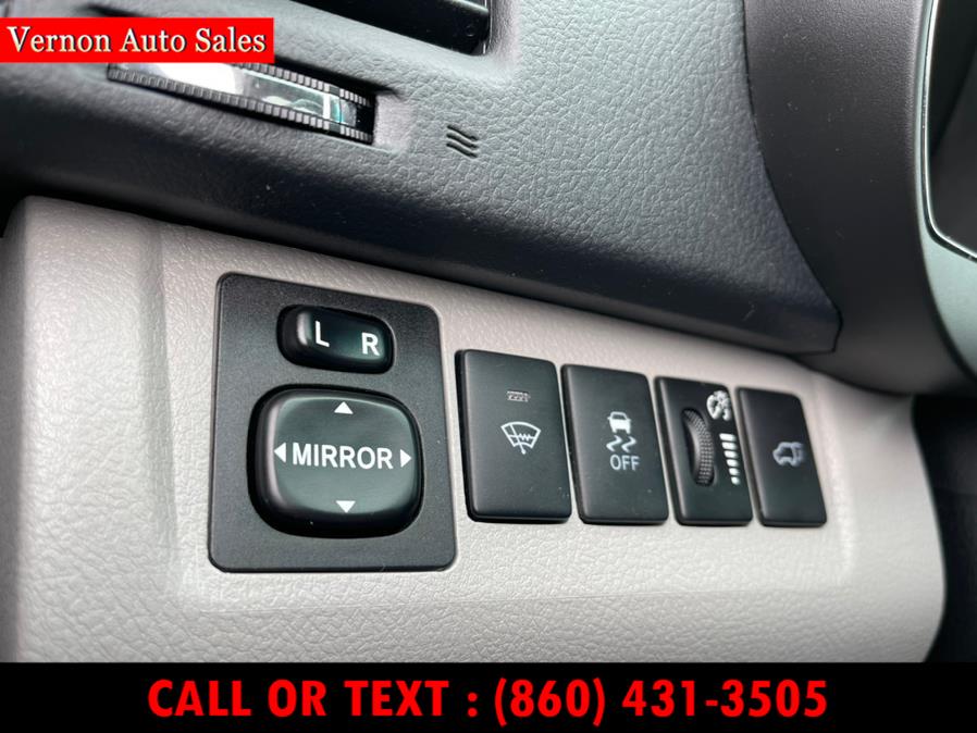 2011 Toyota Highlander 4WD 4dr V6 Limited (Natl), available for sale in Manchester, Connecticut | Vernon Auto Sale & Service. Manchester, Connecticut 2011 Toyota Highlander 4WD 4dr V6 Limited (Natl), available for sale in Manchester, Connecticut | Vernon Auto Sale & Service. Manchester, Connecticut
