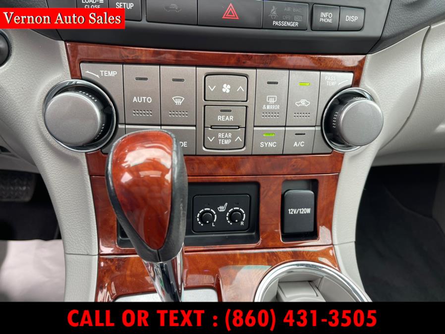2011 Toyota Highlander 4WD 4dr V6 Limited (Natl), available for sale in Manchester, Connecticut | Vernon Auto Sale & Service. Manchester, Connecticut 2011 Toyota Highlander 4WD 4dr V6 Limited (Natl), available for sale in Manchester, Connecticut | Vernon Auto Sale & Service. Manchester, Connecticut