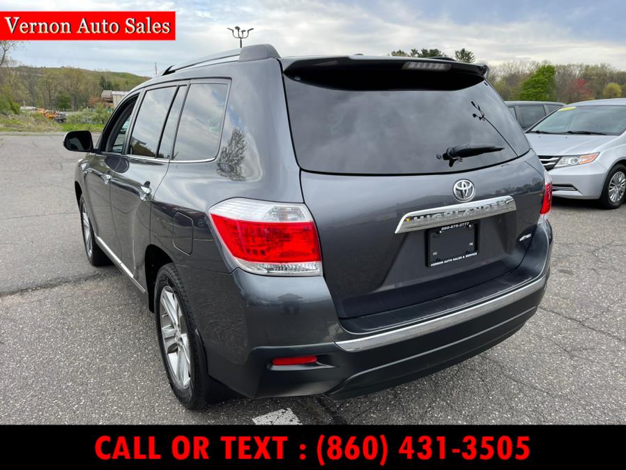 2011 Toyota Highlander 4WD 4dr V6 Limited (Natl), available for sale in Manchester, Connecticut | Vernon Auto Sale & Service. Manchester, Connecticut 2011 Toyota Highlander 4WD 4dr V6 Limited (Natl), available for sale in Manchester, Connecticut | Vernon Auto Sale & Service. Manchester, Connecticut