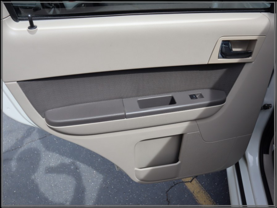 Used Mercury Mariner 4WD 4dr I4 Premier 2009 | My Auto Inc.. Huntington Station, New York Used Mercury Mariner 4WD 4dr I4 Premier 2009 | My Auto Inc.. Huntington Station, New York