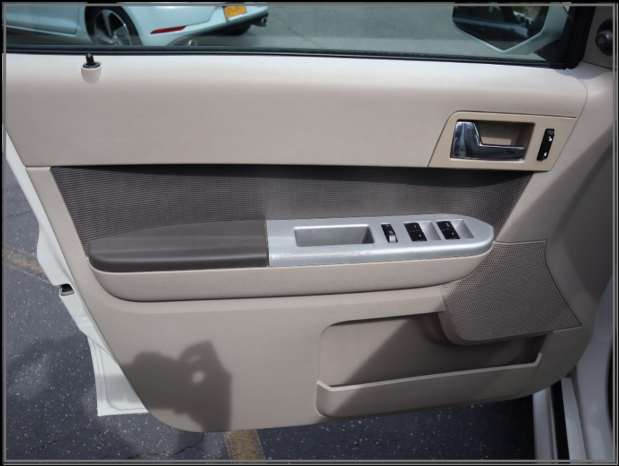 Used Mercury Mariner 4WD 4dr I4 Premier 2009 | My Auto Inc.. Huntington Station, New York Used Mercury Mariner 4WD 4dr I4 Premier 2009 | My Auto Inc.. Huntington Station, New York