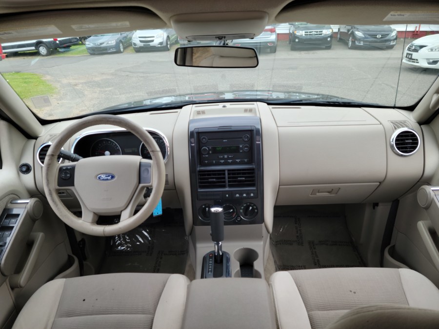 2006 Ford Explorer 4dr 114" WB 4.6L XLT 4WD Sunroof 3rd Raw, available for sale in East Windsor, Connecticut | Toro Auto. East Windsor, Connecticut 2006 Ford Explorer 4dr 114" WB 4.6L XLT 4WD Sunroof 3rd Raw, available for sale in East Windsor, Connecticut | Toro Auto. East Windsor, Connecticut